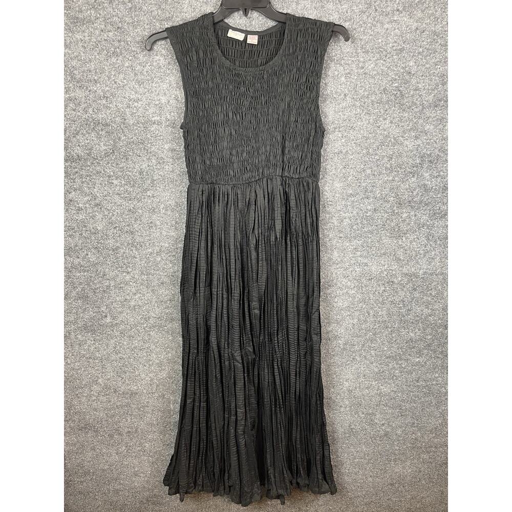 Ventage NAQUI Crushed and Smocked Black Knee Length Dress Jewel Neck L